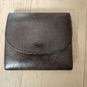 Vintage gucci leather wallet needs repair